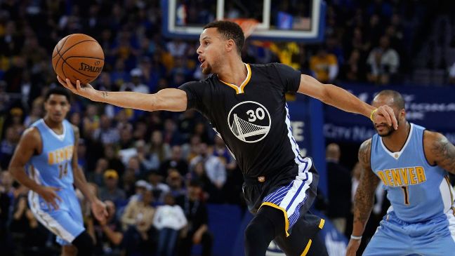 Stephen Curry Reinjures Shin As Golden State Warriors Win In OT