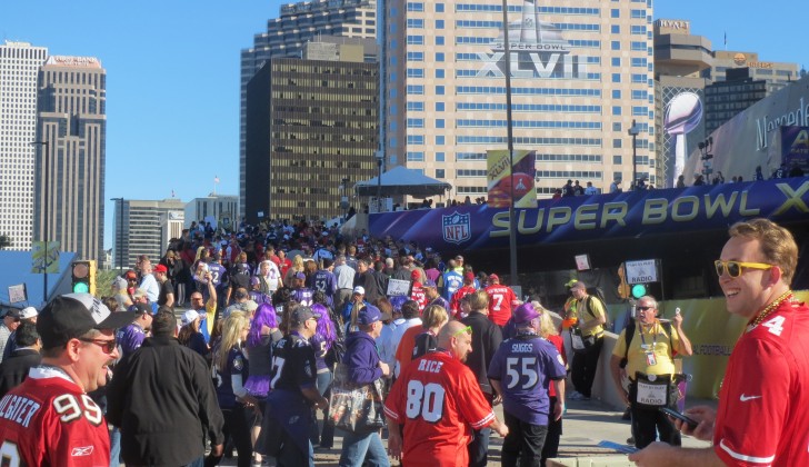 Super Bowl 50 Vegas Says There Is No Favorite