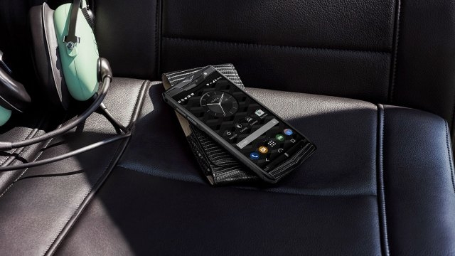 The Vertu Signature Touch for Bentley is a $9000 phone with a 2MP selfie camera