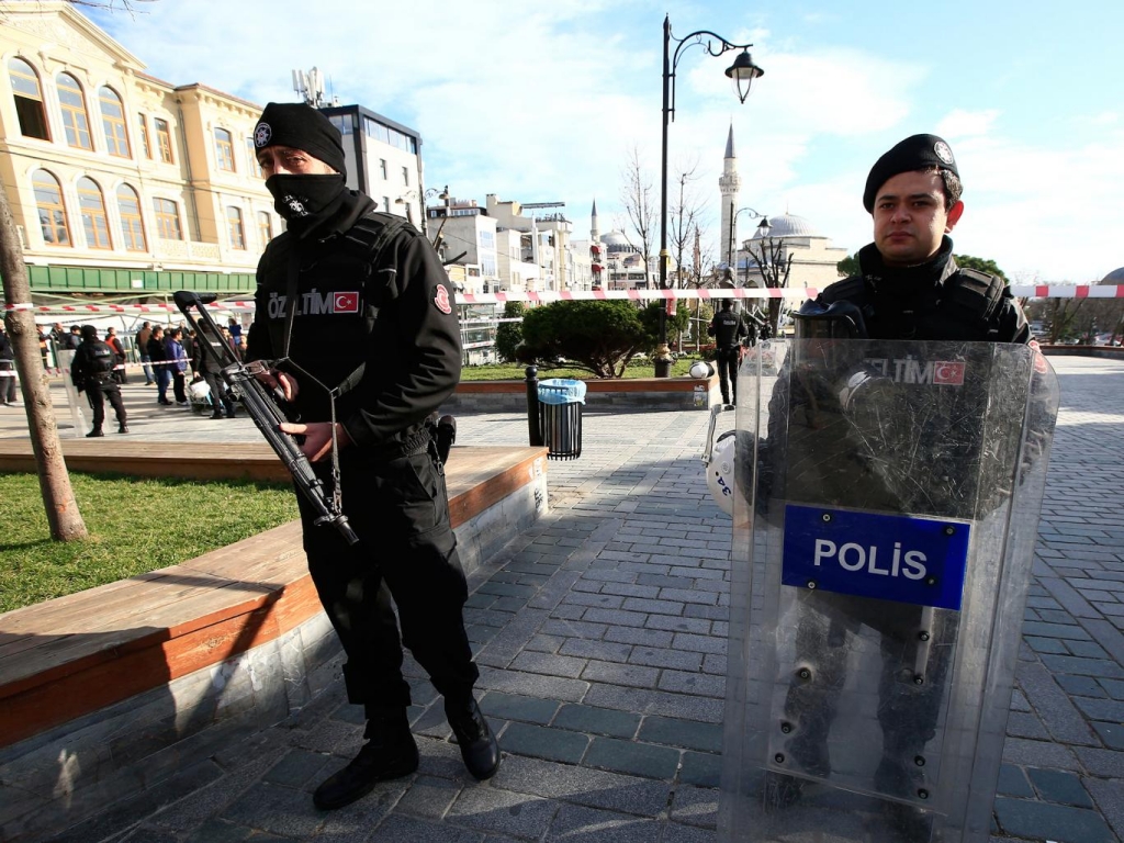 Explosion kills at least 10 in historic Istanbul tourist hub Add to ...