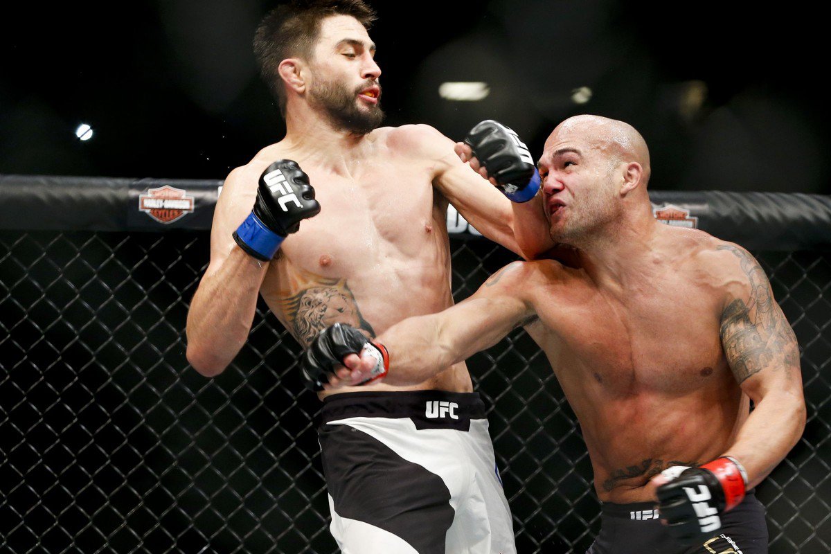 UFC 195 Free Picks & Predictions: Robbie Lawler vs. Carlos Condit