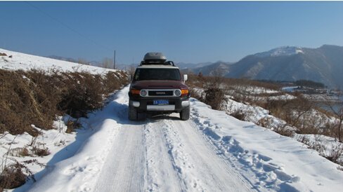 More than 500 environment officials and 100 monitoring vehicles have been sent to monitor possible radiation on the border with North Korea