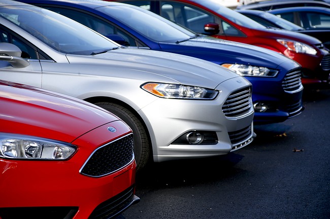 Automakers expected to report record annual sales