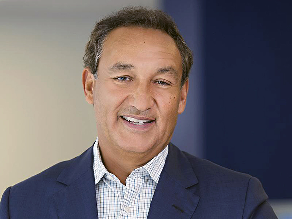 Oscar Munoz UA CEO