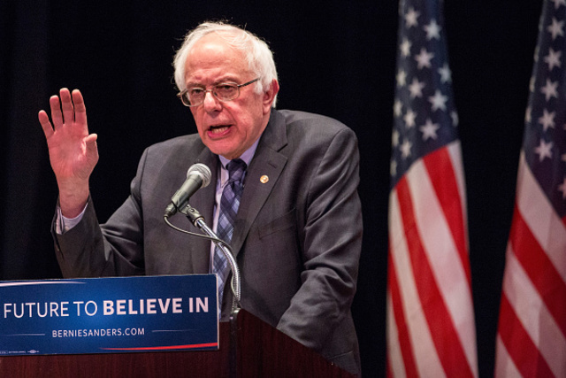 Sanders Slams Wall Street Clintons at NYC Event