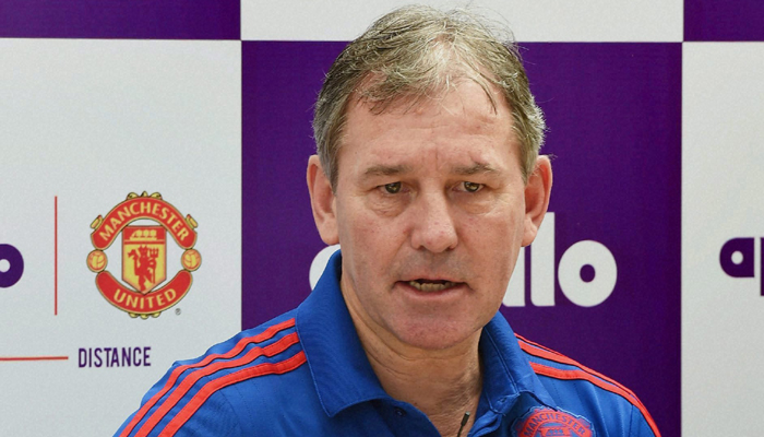 Manchester United FC have to play attacking adventurous football Bryan Robson