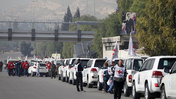 Aid convoys head to 3 besieged Syrian towns after reports of starvation