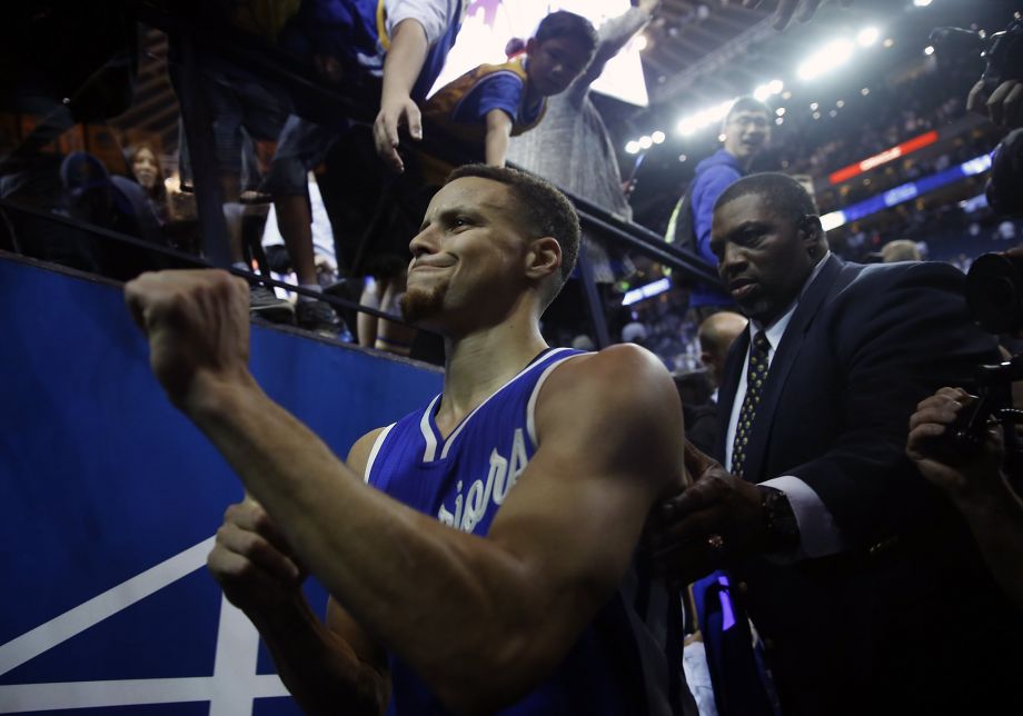 Golden State Warriors Stephen Curry leaves the court after Warriors 89-83 win over Cleveland Cavaliers during NBA game at Oracle Arena in Oakland Calif. on Friday