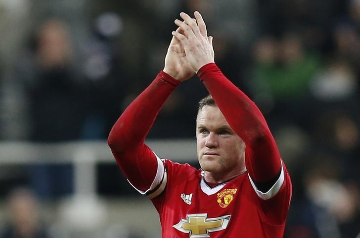 Rooney scores 2, Man United draws Newcastle