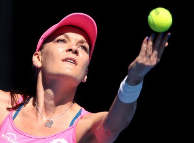 The Latest: Radwanska advances to Australian Open semifinals