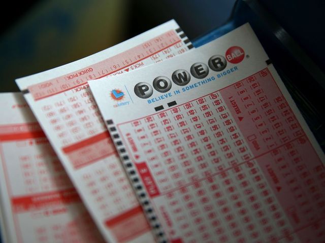 $1.6 billion Powerball jackpot goes to 3 winners in 3 states