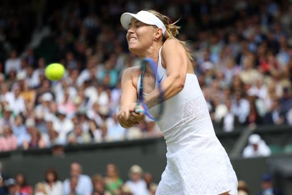 Sharapova advances