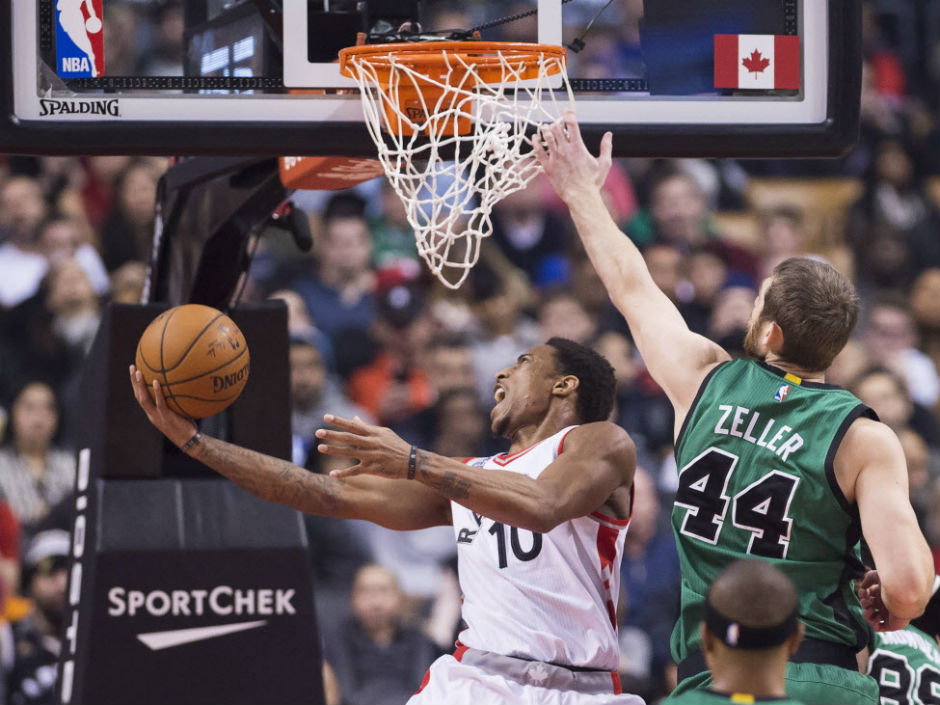 DeRozan powers Raptors to sixth straight victory 115-109 over Celtics