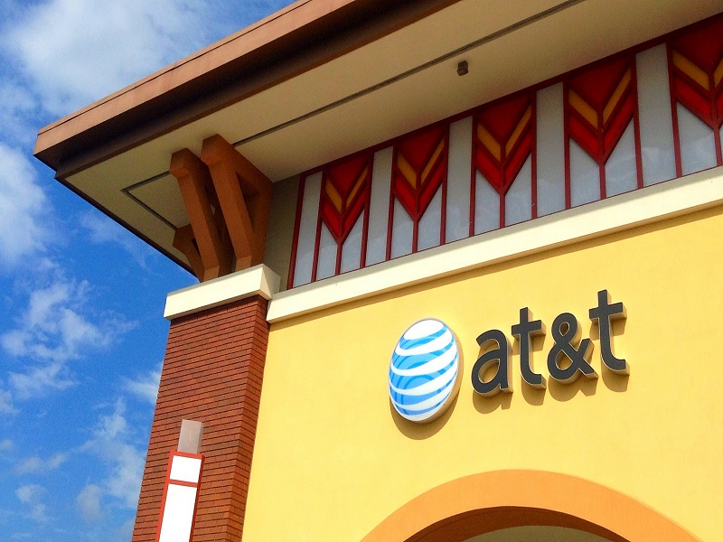 AT&T Joins Verizon in Race to Develop Faster Wireless Networks