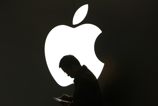 Apple warns iPhone sales set to drop for first time