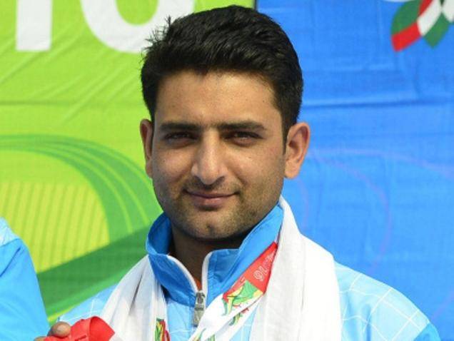 Chain Singh clinched the Gold in 10m Air rifle event as well