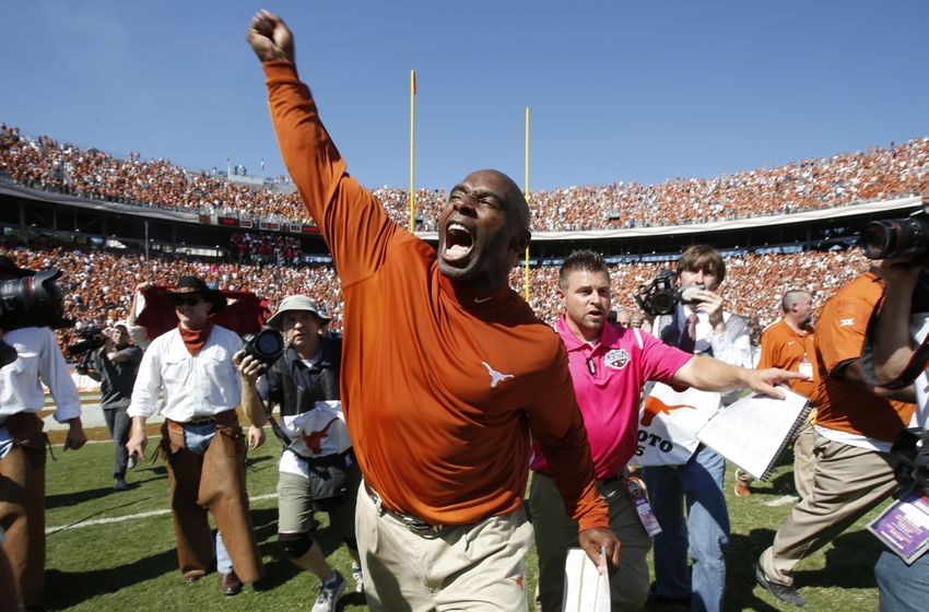 Charlie Strong releases statement about Louisville divorce case