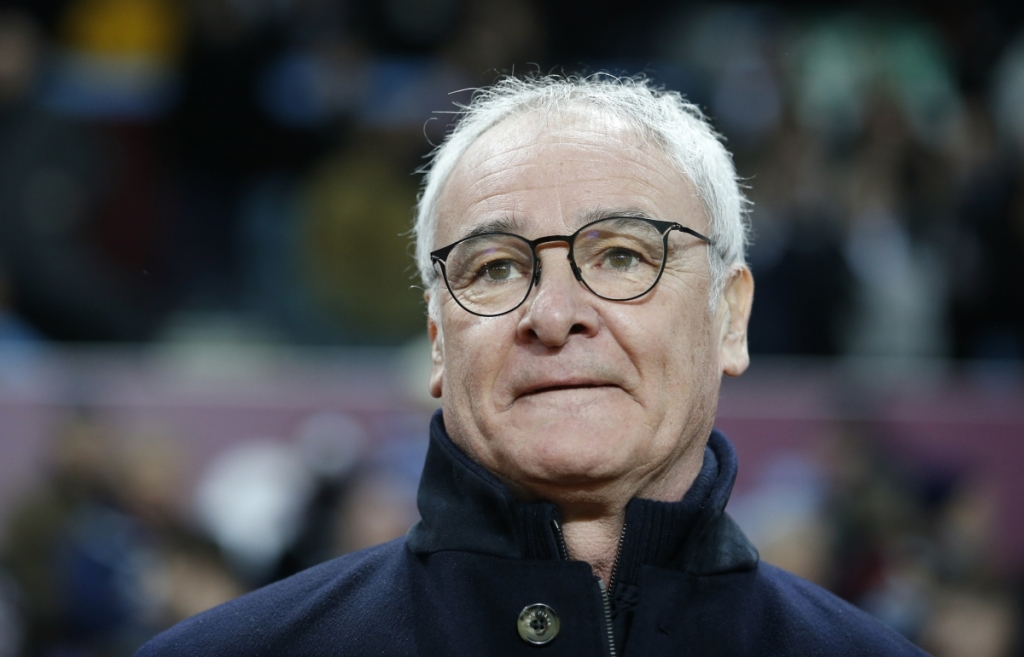 Claudio Ranieri pitch-side