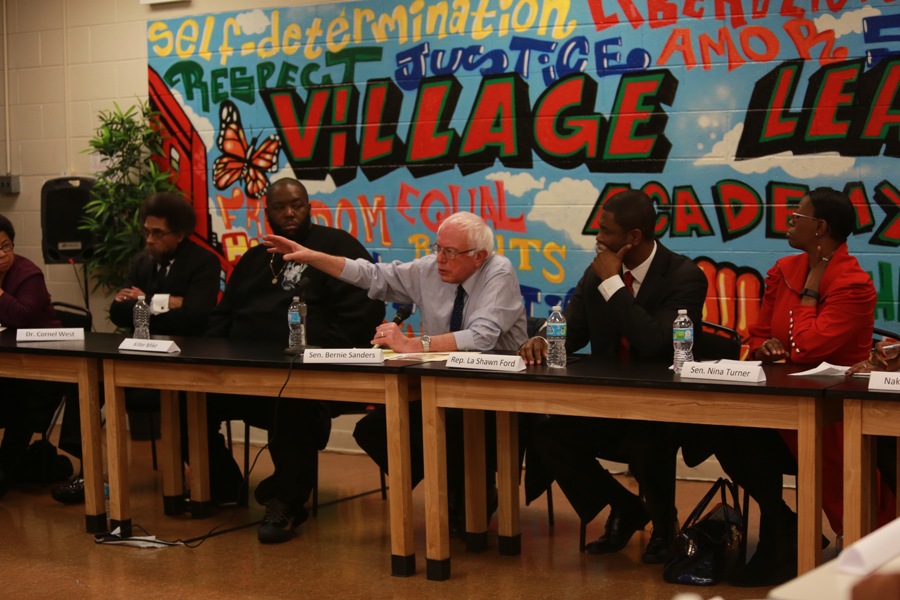 Bernie Sanders Needs Blacks Open to His White House Bid