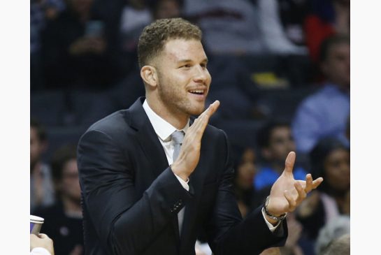 Los Angeles Clippers Blake Griffin is out for a few more weeks after reportedly fracturing his right hand in an altercation outside a Toronto restaurant over the weekend