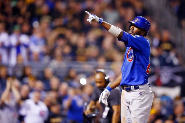 Dexter Fowler of the Chicago Cubs celebrates