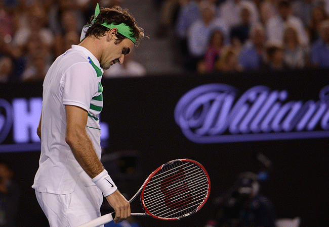 Serena Williams advances to Australian Open final 1:21