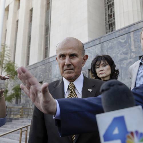 Angeles Sheriff Lee Baca left and his wife Carol leave U.S. Court House building in Los Angeles on Wednesday Feb. 10 2016. Baca signed a plea agreement that said he ordered deputies to intimidate an FBI agent and'do everything but