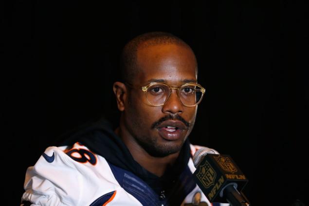 Von Miller knows that rushing Cam Newton isn’t an easy assignment