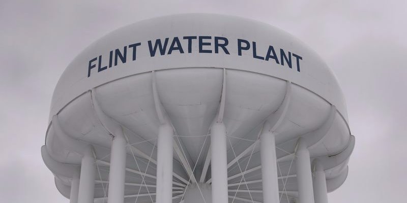 Flint Water Crisis Update: Mayor And Obama Call For Lead Pipe Replacement Funds