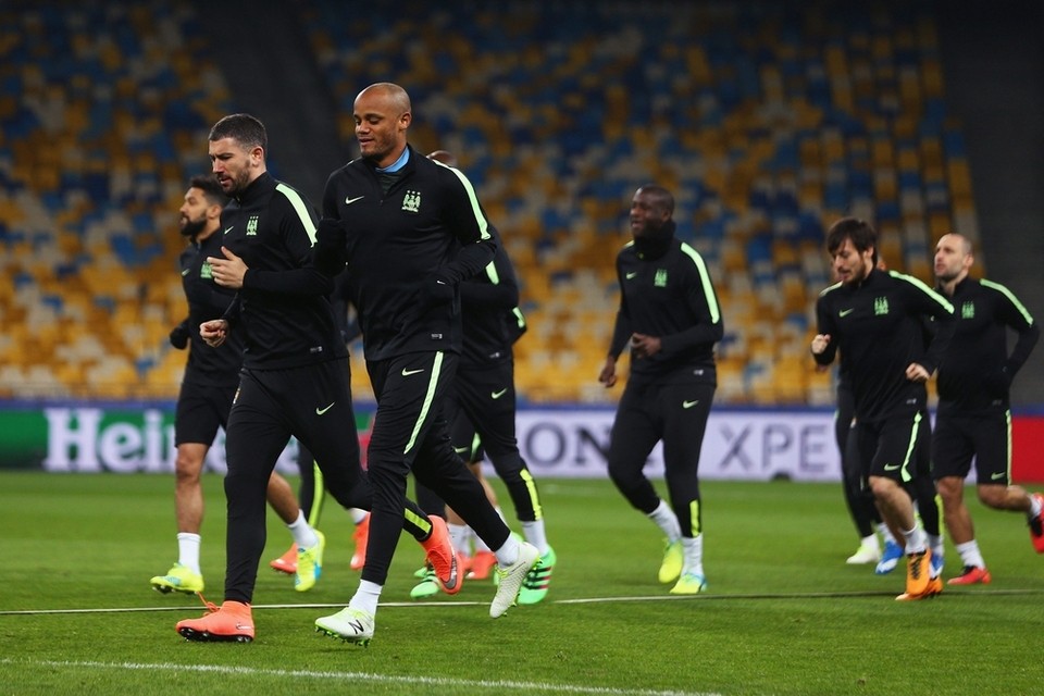 Joe Hart Vincent Kompany Sergio Aguero and Manchester City training for UCL test –