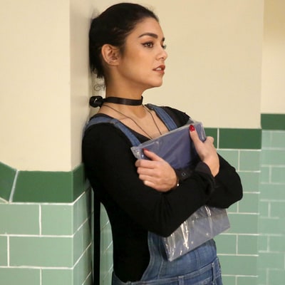 Vanessa Hudgens'Grease Live Performance After Dad's Death Was'Incredibly Hard for Her