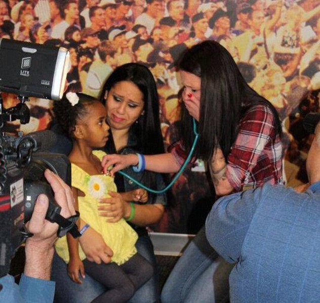 Watch Mum breaks down in tears as she hears dead son's heartbeat in young donor recipient