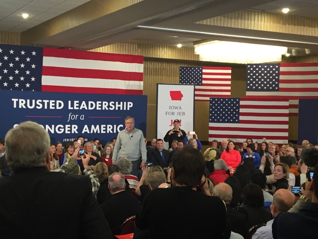 Jeb Bush makes his final Iowa appearance before tonight's caucuses