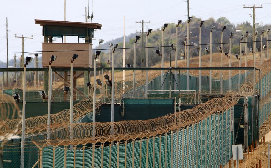 Obama pushes for Gitmo closure