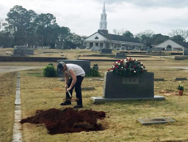 Harper Lee was buried in the same cemetery as her father and sister