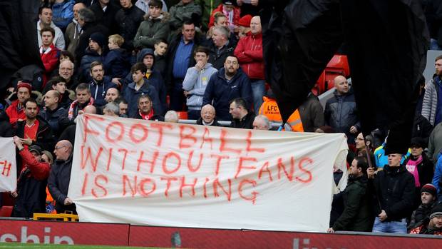 Liverpool fans&#039 ticket price protest did not have any bearing on the result according to coach Pepijn Ljinders