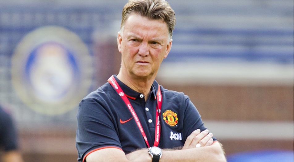 Louis van Gaal to tell players if they have a Manchester United future | Football | The Guardian