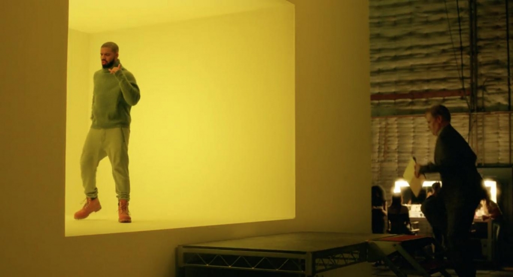 Super Bowl ads 2016: Drake teams up with T-Mobile, revisits Hotline Bling