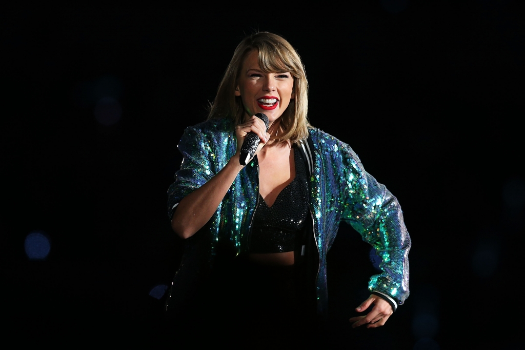 Taylor Swift performs during her '1989&#039 World Tour at AAMI Park