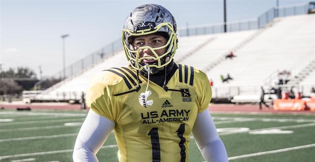 Mique Juarez is ranked the No. 11 player in the 2016 class by 247Sports