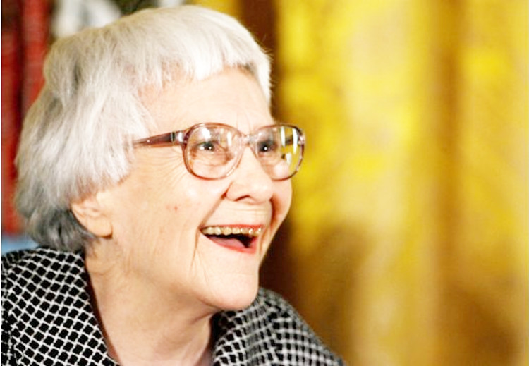 Featured image for An Outpouring Of Twitter Tributes to Harper Lee On Her Death