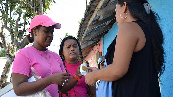 A young man helps soldiers in the fight against Aedes Aegypti mosquito that transmits Zika virus as well as viral diseases such as dengue and chikungunya in Tegucigalpa