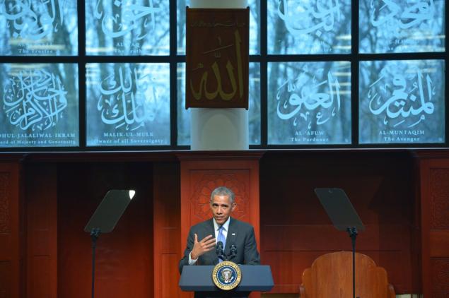 President Obama in First Visit to US Mosque to Call for Religious Tolerance