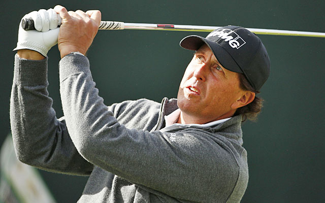 Phil Mickelson fades after a blistering start and settles for a 2-under 69