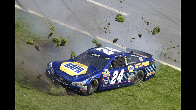 Chase Elliott wins Xfinity Series season opener at Daytona