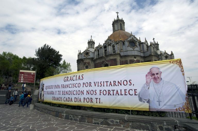 Pope heads for historic encounter with Russian patriarch