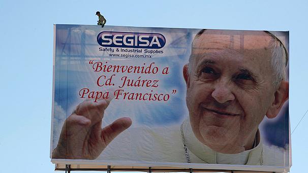 Pope Francis to Defend Mexicans' Rights in US-Mexico Border Dispute