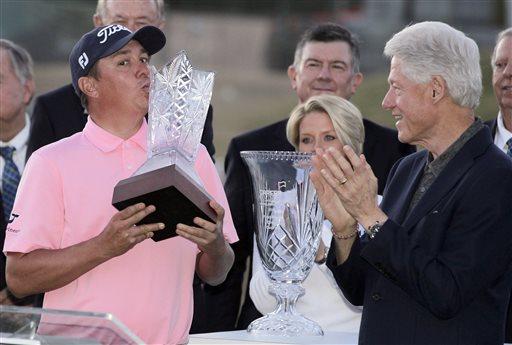 Jason Dufner shoots 65 to take CareerBuilder Challenge lead