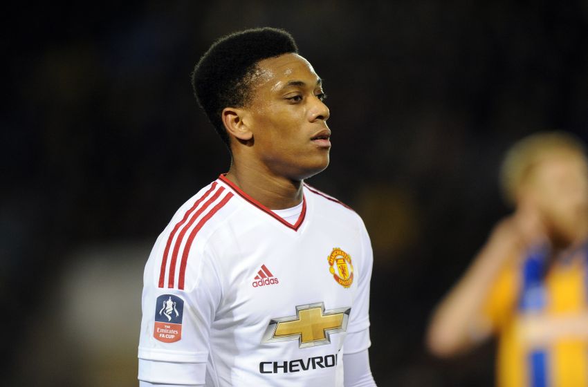 Manchester United's Martial suffers hamstring problem