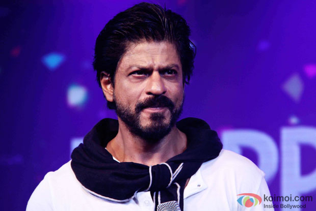 Shah Rukh Khan's car stoned in Ahmedabed none injured